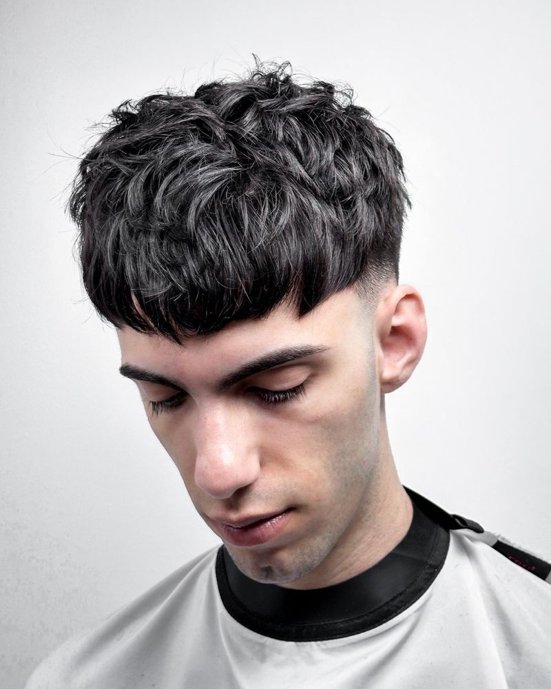 Corte texturizado com degradê feito por Johnathan Macedo